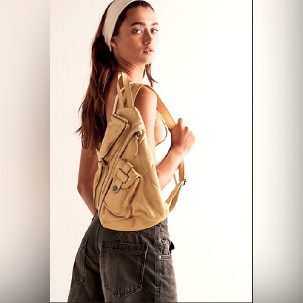 NWT Free People. We The Free Sparrow Convertible Sling Bag (Honey)